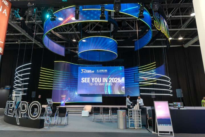 Dubai World Trade Centre.jpg